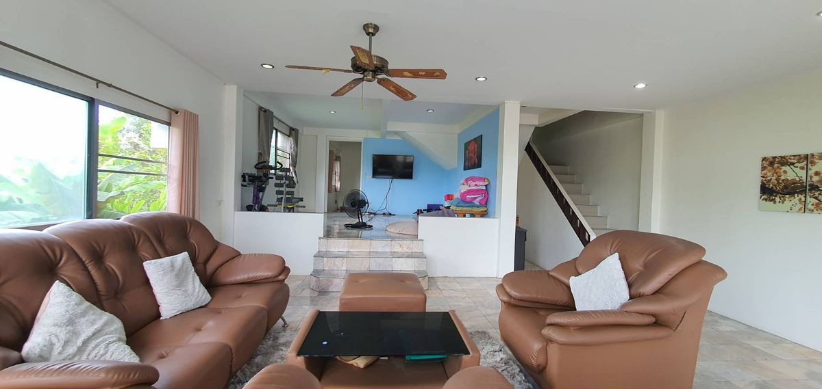 ขายบ้านอ่อนนุช อุดมสุข : ขายบ้านเดี่ยว 2 ชั้น  มบ.ผกามาศ ปรีดีย์พนมยงค์ 14  พระโขนง กรุงเทพ  150 ตรว. เพียงตรว.ละ 1 แสนบาทเท่านั้น  (หากต้องการที่ดินเปล่า ยินดีรื้อสิ่งปลูกสร้างออก)