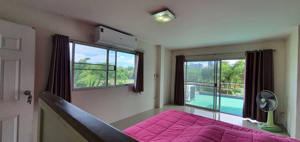 ขายบ้านอ่อนนุช อุดมสุข : ขายบ้านเดี่ยว 2 ชั้น  มบ.ผกามาศ ปรีดีย์พนมยงค์ 14  พระโขนง กรุงเทพ  150 ตรว. เพียงตรว.ละ 1 แสนบาทเท่านั้น  (หากต้องการที่ดินเปล่า ยินดีรื้อสิ่งปลูกสร้างออก)