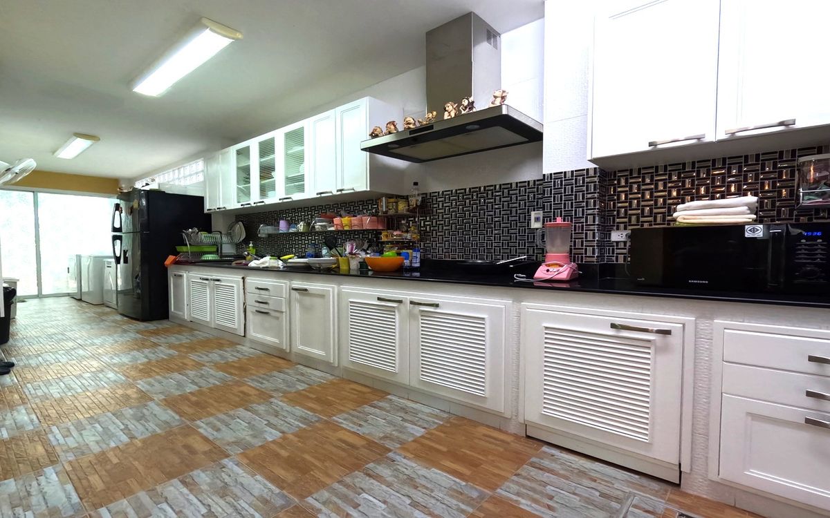 For SaleHousePinklao, Charansanitwong : Single house for sale, Im Amphon 2, corner house, Soi Ratchaphruek 9, Taling Chan.