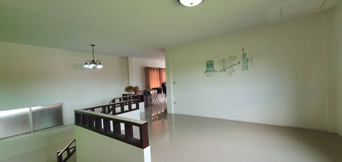 ขายบ้านอ่อนนุช อุดมสุข : ขายบ้านเดี่ยว 2 ชั้น  มบ.ผกามาศ ปรีดีย์พนมยงค์ 14  พระโขนง กรุงเทพ  150 ตรว. เพียงตรว.ละ 1 แสนบาทเท่านั้น  (หากต้องการที่ดินเปล่า ยินดีรื้อสิ่งปลูกสร้างออก)