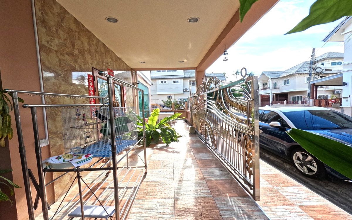 For SaleHousePinklao, Charansanitwong : Single house for sale, Im Amphon 2, corner house, Soi Ratchaphruek 9, Taling Chan.