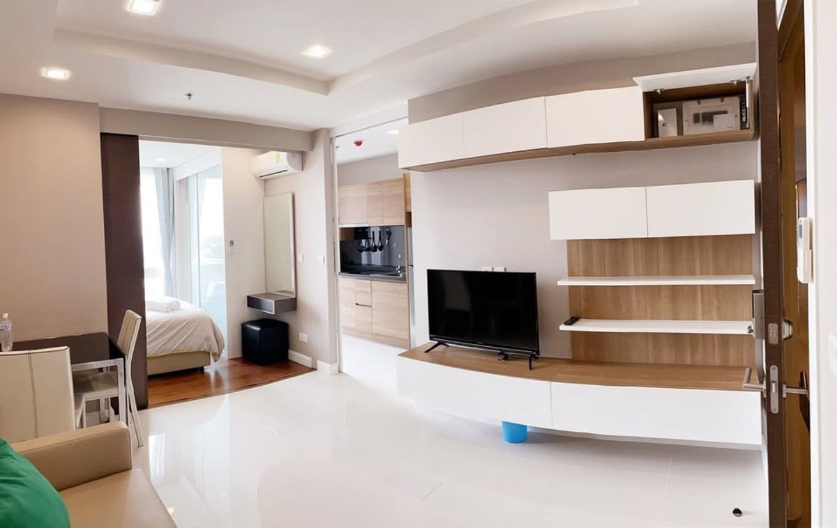 For RentCondoSamut Prakan,Samrong : For rent 📍 The Metropolis Samrong Interchange 📍Convenient travel, near BTS Samrong