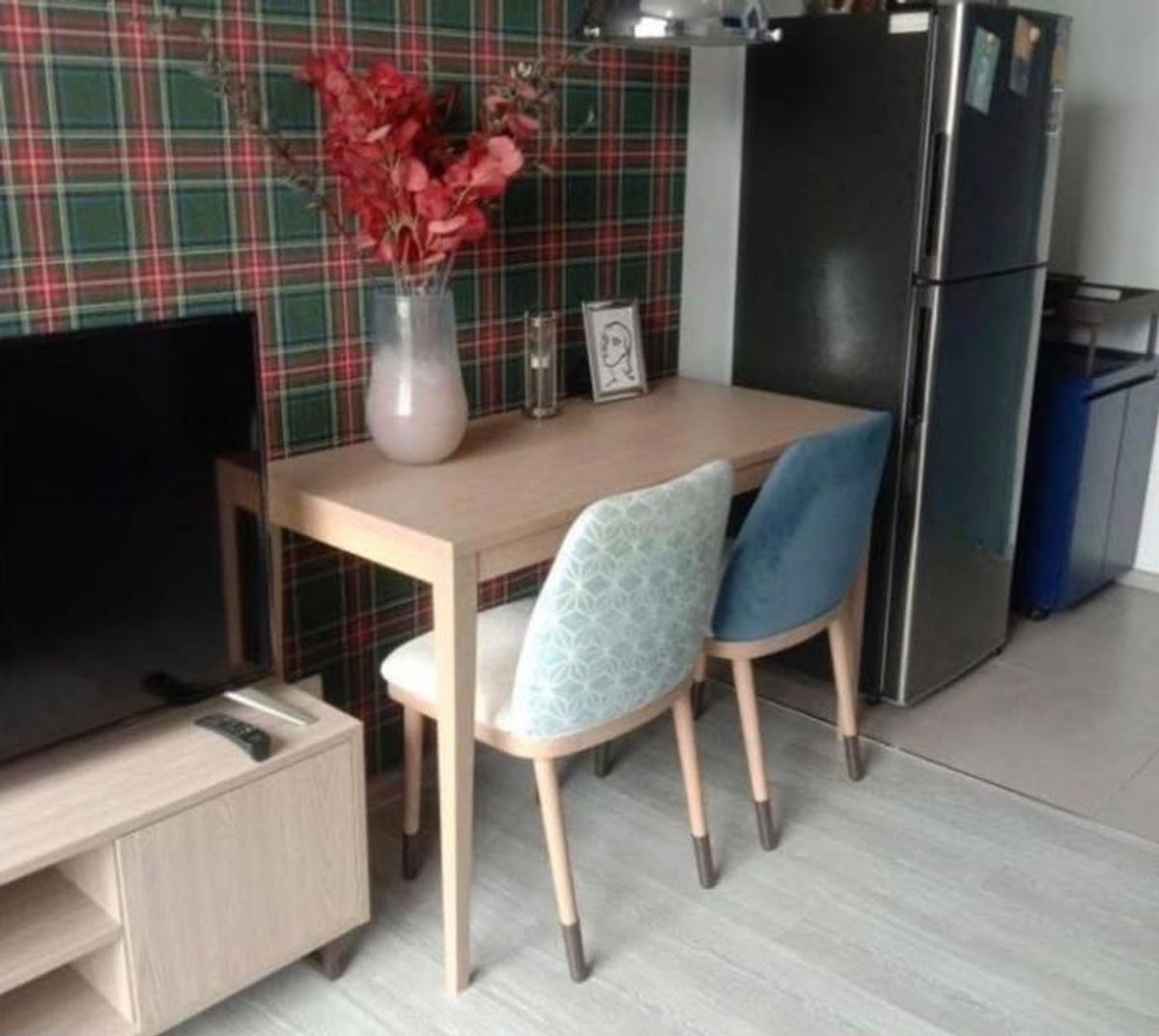 For RentCondoSukhumvit, Asoke, Thonglor : The XT EKAMAI condo is convenient to travel near the BTS Skytrain. There is a shuttle bus near the BTS Skytrain. Ready to stay immediately