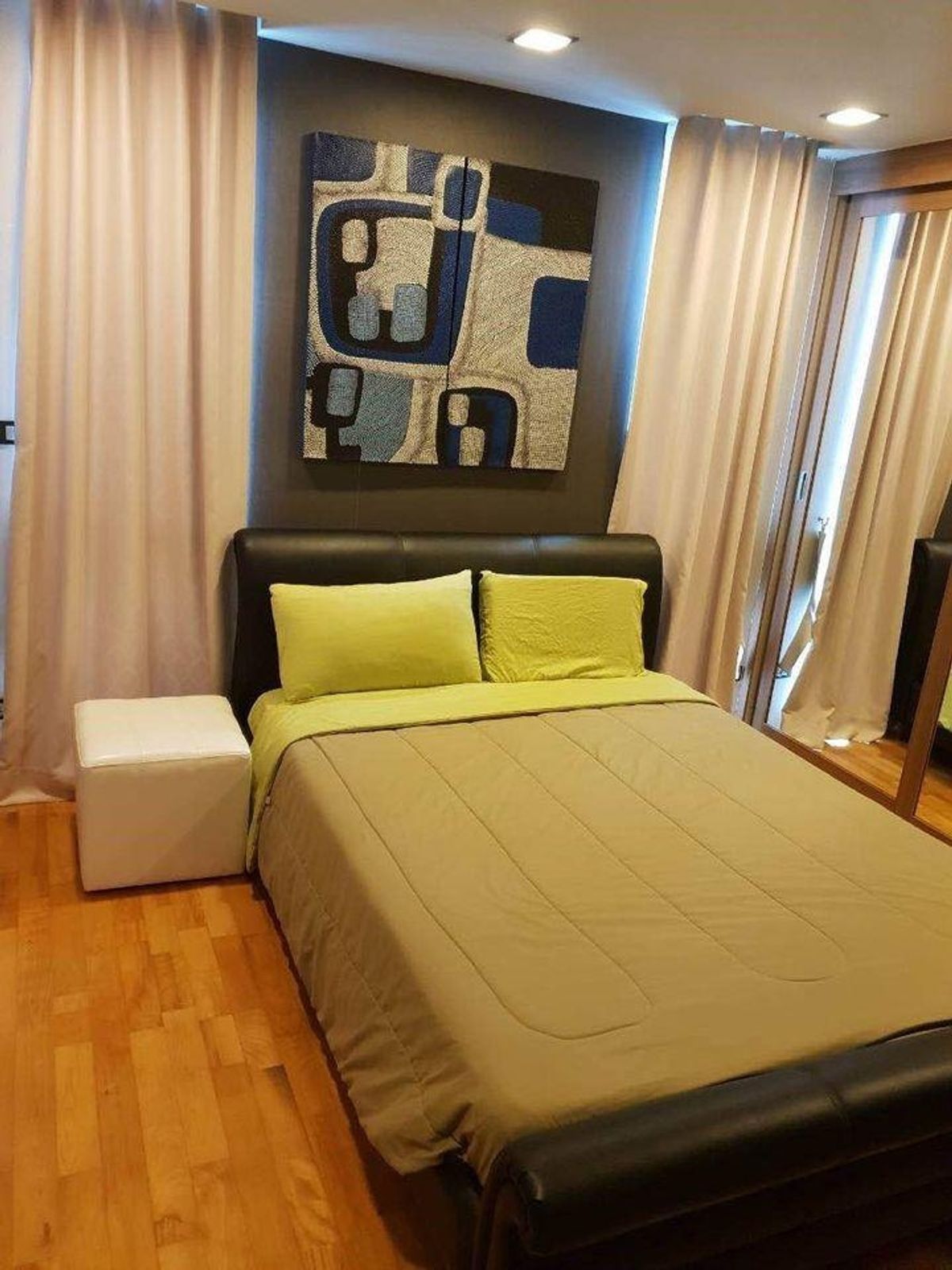 For RentCondoSilom, Saladaeng, Bangrak : QSLC101  Condo for rent, Quad Silom, 2 bedrooms, 7th floor, fully furnished 35,000./month, 064-959-8900