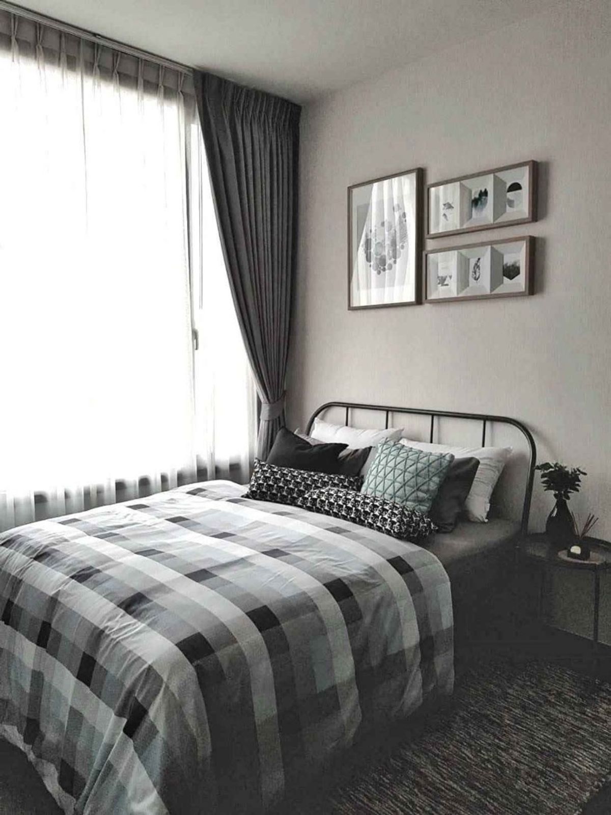 For RentCondoSukhumvit, Asoke, Thonglor : 𝗘𝗗𝗚𝗘 𝗦𝗨𝗞𝗛𝗨𝗠𝗩𝗜𝗧 𝟮𝟯 (Edge Sukhumvit 23) Luxury condo, beautiful decoration room, not blocked by only 300 meters to BTS Asoke. Interested.