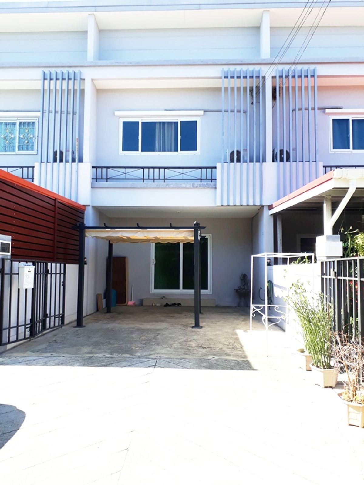 ขายทาวน์โฮมบางแค เพชรเกษม : สอบถามโทร 098-271-0496   สภาพใหม่มาก ทาวน์เฮ้าส์ 22.5 ตรว หมู่บ้านหรรษาเอส เพชรเกษม 79 เขตหนองแขม