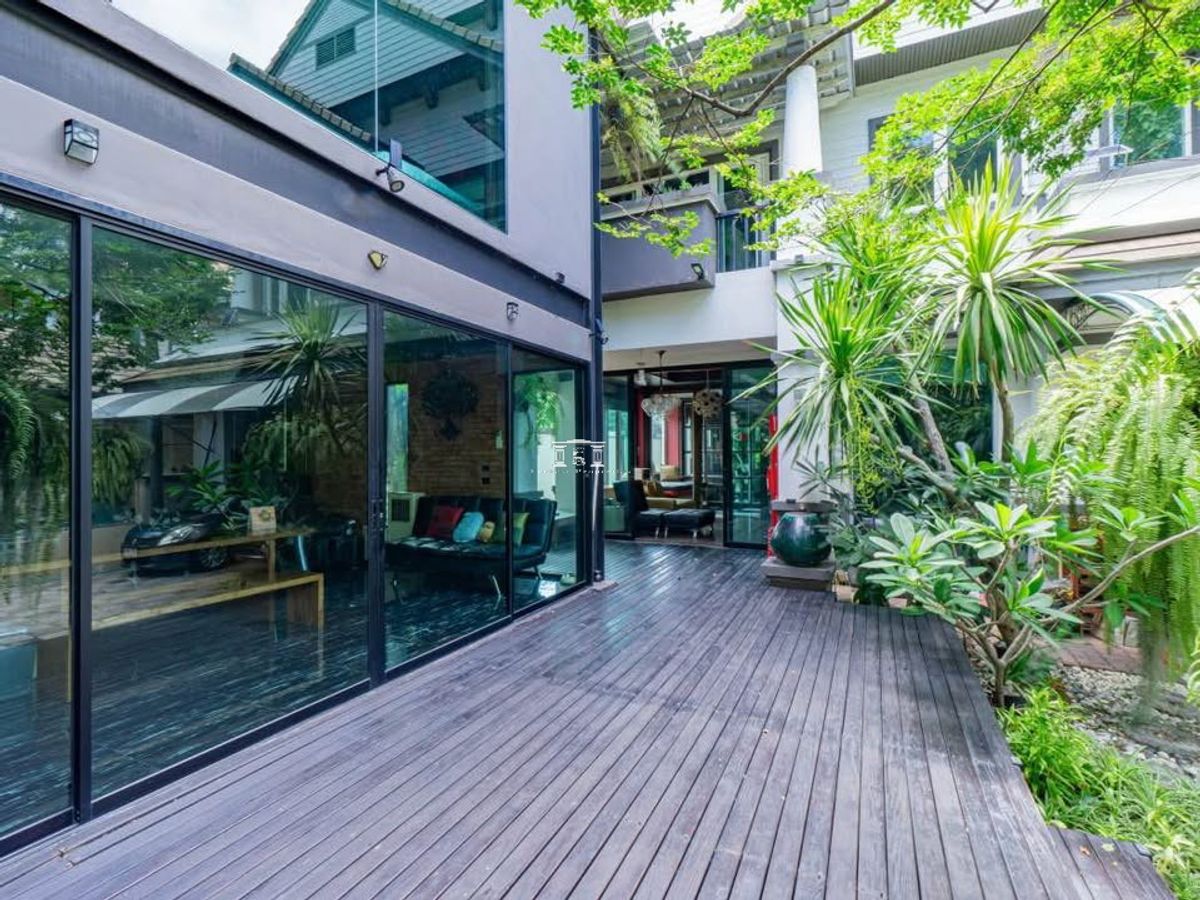 ขายบ้านพัฒนาการ ศรีนครินทร์ : 🏡บ้านเดี่ยวหรู 2 ชั้น ม.พัฒนาการ ถ.พัฒนาการ ใกล้ MRT กลันตัน | ติดคลอง ลมดี เป็นส่วนตัว✨