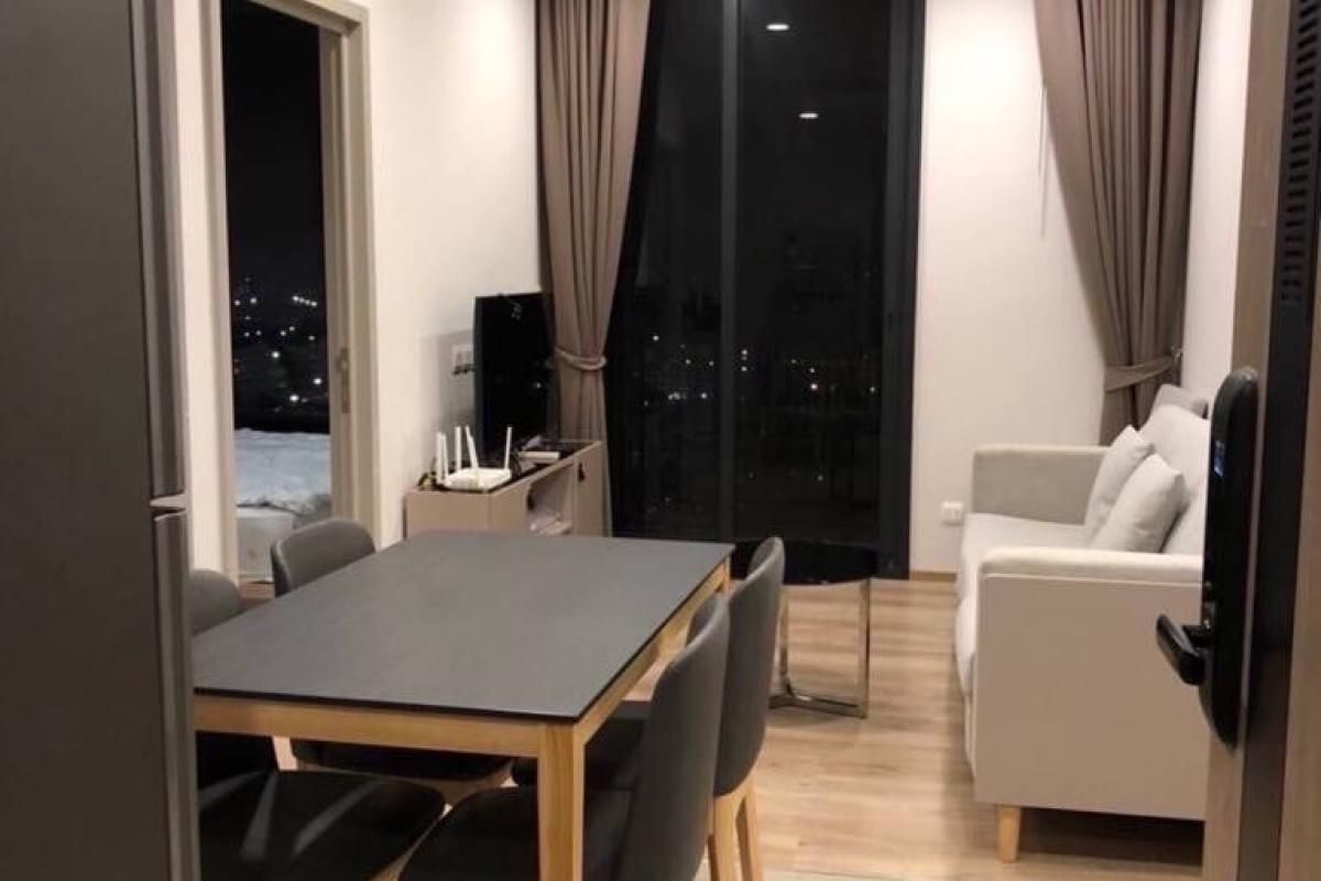 For RentCondoSukhumvit, Asoke, Thonglor : Condo for rent, Oka House, Sukhumvit 36 ​​[OKA HAUS Sukhumvit 36] Beautiful room, good price, convenient to travel, complete furniture. Ready to move in immediately Can make an appointment to see the room