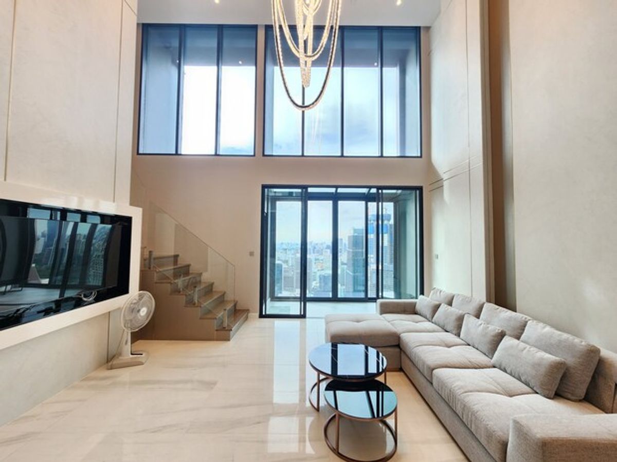 ให้เช่าคอนโดสาทร นราธิวาส : TELA Thonglo 3 Bedroom Condo with Stunning Unblocked View for Rent or Sale