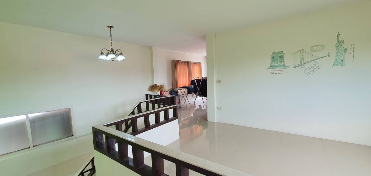 ขายบ้านอ่อนนุช อุดมสุข : ขายบ้านเดี่ยว 2 ชั้น  มบ.ผกามาศ ปรีดีย์พนมยงค์ 14  พระโขนง กรุงเทพ  150 ตรว. เพียงตรว.ละ 1 แสนบาทเท่านั้น  (หากต้องการที่ดินเปล่า ยินดีรื้อสิ่งปลูกสร้างออก)