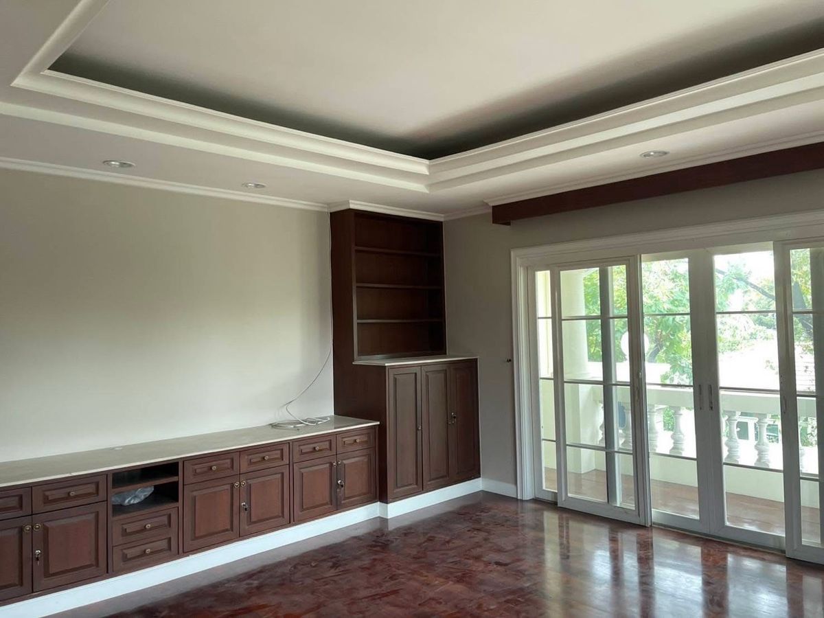 ขายบ้านนวมินทร์ รามอินทรา : 📢👇 รีโนเวท ใหม่ บ้านหลังใหญ่ พื้นที่กว้างขวาง ร่มรื่น เดินทางสะดวก ใกล้จุดขึ้นลง ทางด่วน 