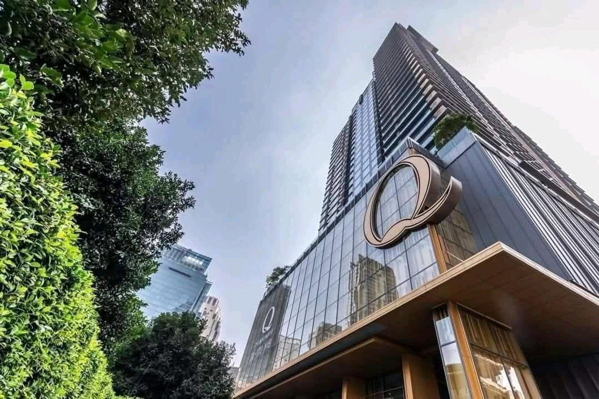 For RentCondoNana, North Nana,Sukhumvit13, Soi Nana : Q1 Sukhumvit • BTS Nana | 3Bed | 201.76SQ.M | RENT 200K