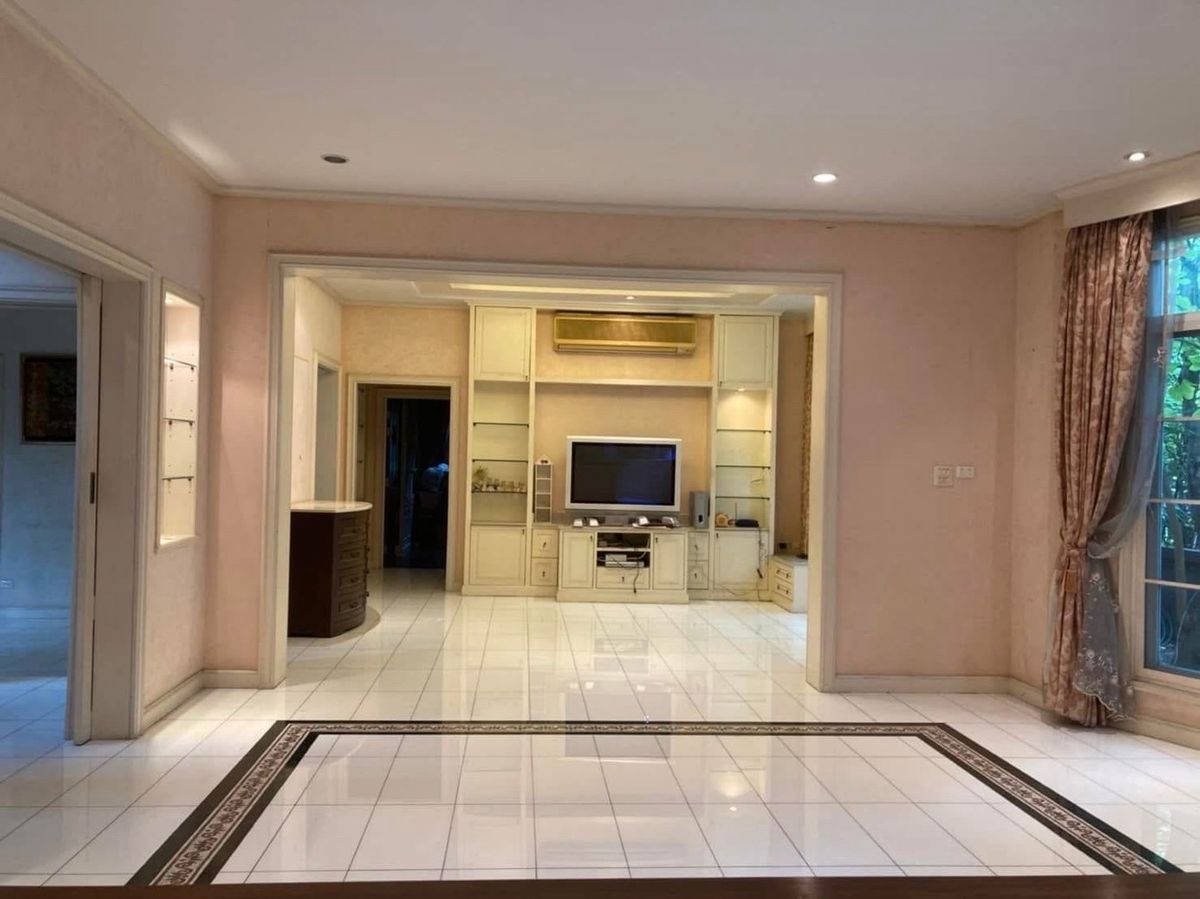 ขายบ้านนวมินทร์ รามอินทรา : 📢👇 รีโนเวท ใหม่ บ้านหลังใหญ่ พื้นที่กว้างขวาง ร่มรื่น เดินทางสะดวก ใกล้จุดขึ้นลง ทางด่วน 