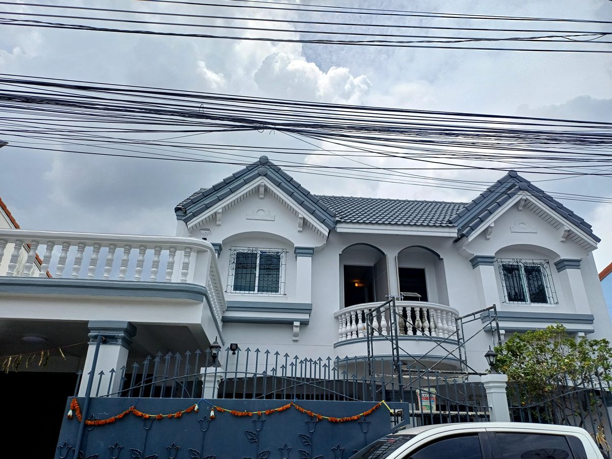 ให้เช่าบ้านอ่อนนุช อุดมสุข : ให้เช่าบ้าน Renovate ใหม่ 72 ตรว. วชิรธรรมสาธิต 55