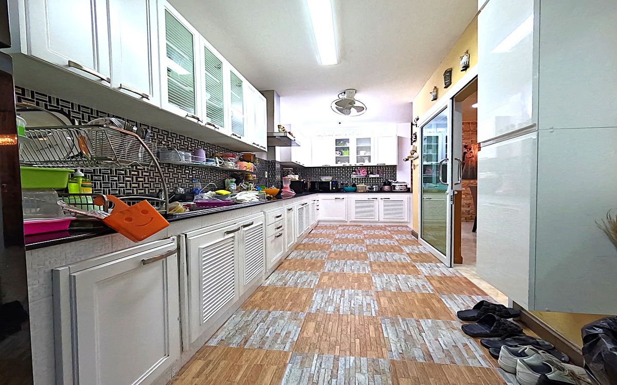 For SaleHousePinklao, Charansanitwong : Single house for sale, Im Amphon 2, corner house, Soi Ratchaphruek 9, Taling Chan.