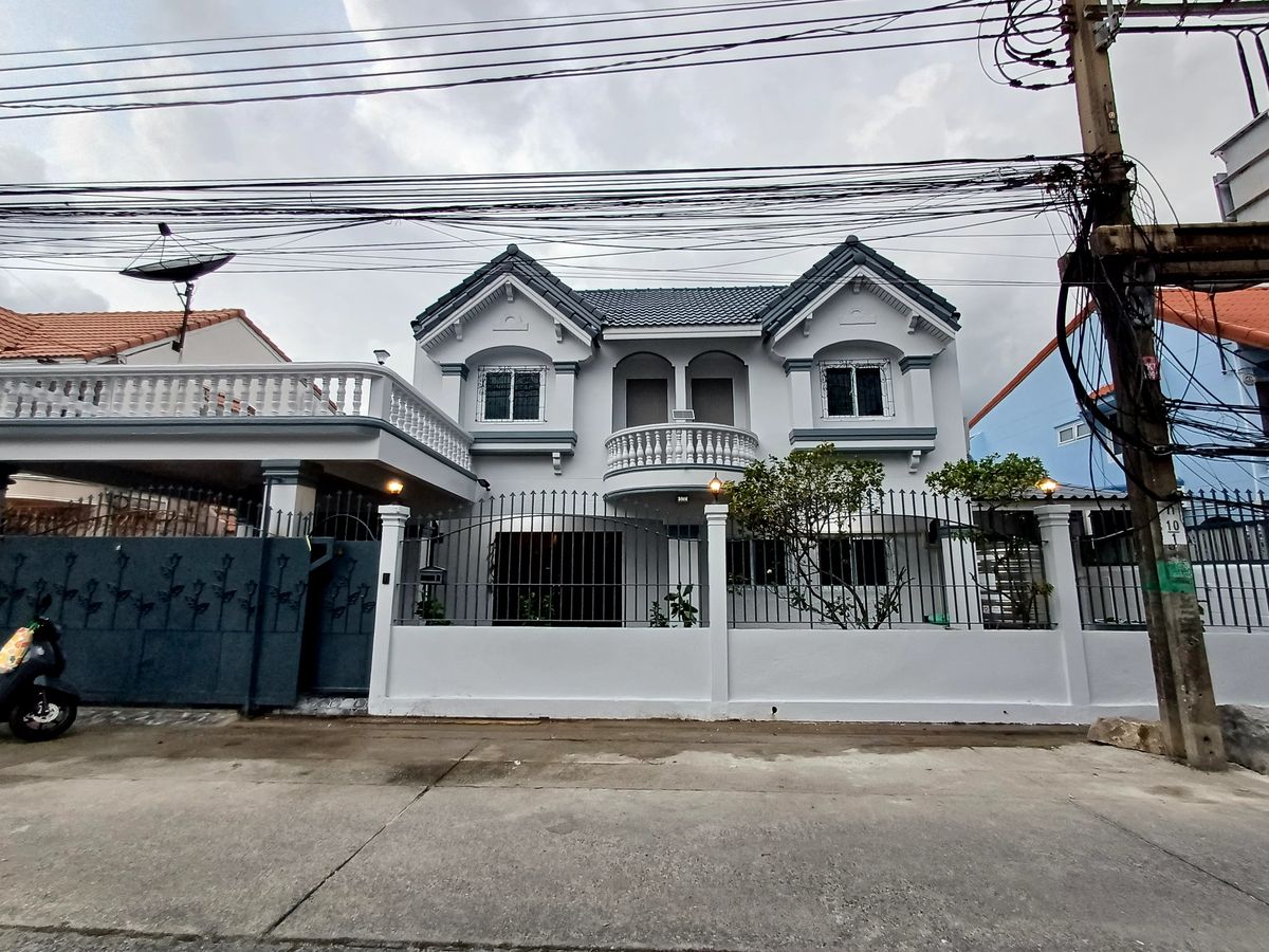 ให้เช่าบ้านอ่อนนุช อุดมสุข : ให้เช่าบ้าน Renovate ใหม่ 72 ตรว. วชิรธรรมสาธิต 55