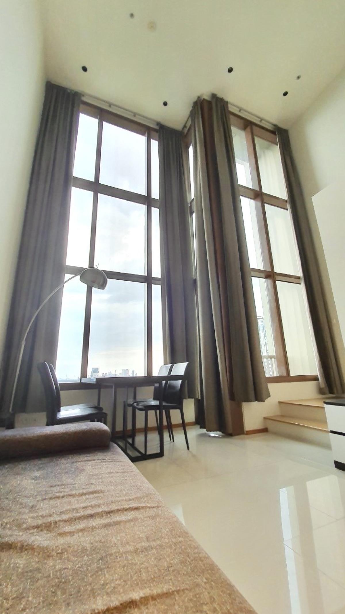 ขายคอนโดสุขุมวิท อโศก ทองหล่อ : 03/04/2026, รวมค่าโอนห้องสวย 1 นอน 72.68 ตรม. The Emporio Place ใกล้ BTS พร้อมพงษ์ 
ขาย 11 ล้าน พร้อมสิ่งอำนวยความสะดวกครบครัน ใจกลางเมือง! 0642748883