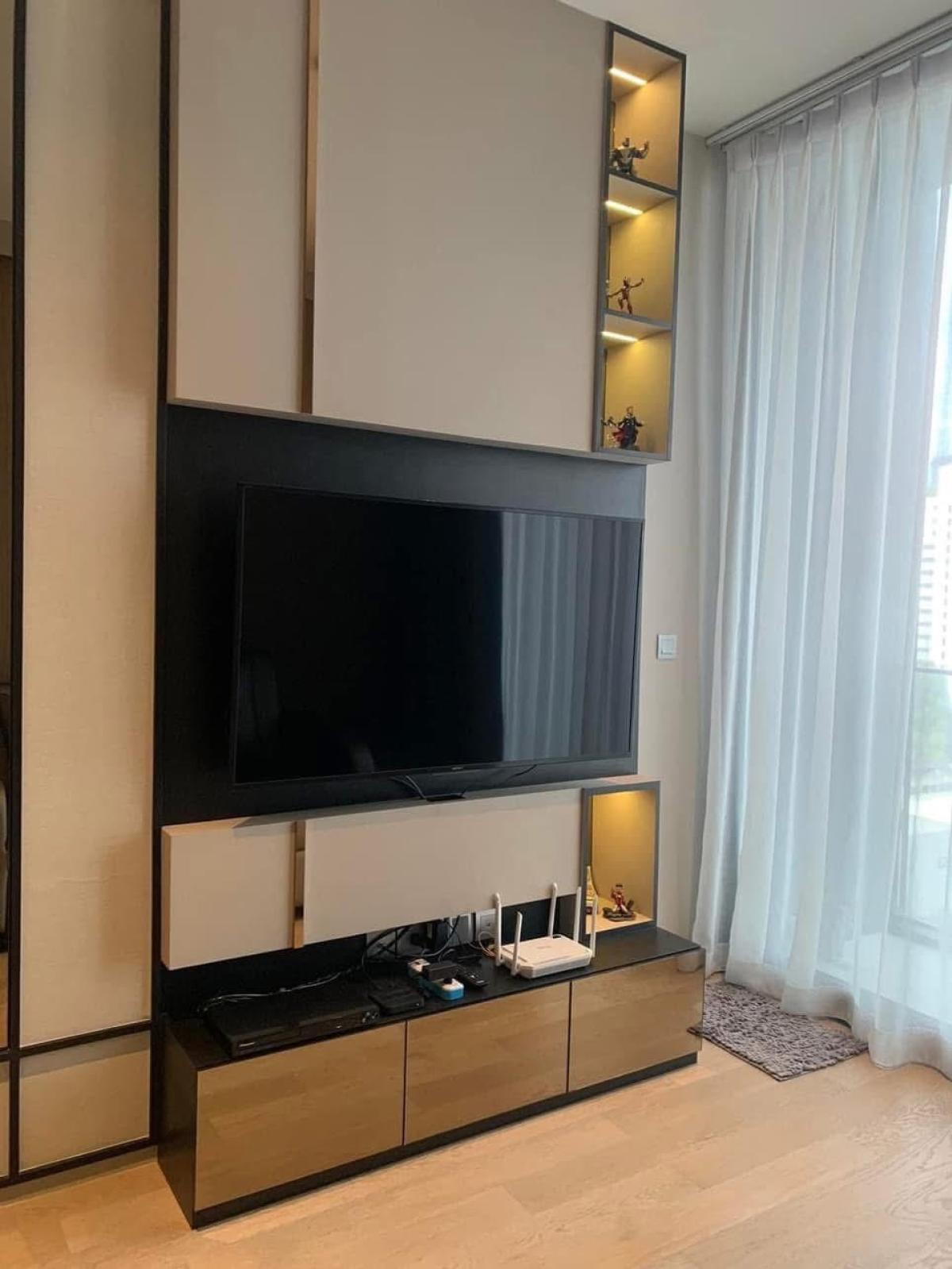 ให้เช่าคอนโดสีลม ศาลาแดง บางรัก : 03/04/2026, Luxury 1-Bed Condo at Ashton Silom – BTS Chong Nonsi, Fully Equipped! 
Rent 45,000 THB/month, Near Lumpini Park & Central Silom! 0642748883