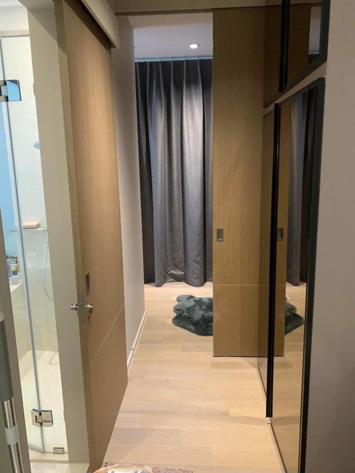 ให้เช่าคอนโดสีลม ศาลาแดง บางรัก : 03/04/2026, Luxury 1-Bed Condo at Ashton Silom – BTS Chong Nonsi, Fully Equipped! 
Rent 45,000 THB/month, Near Lumpini Park & Central Silom! 0642748883