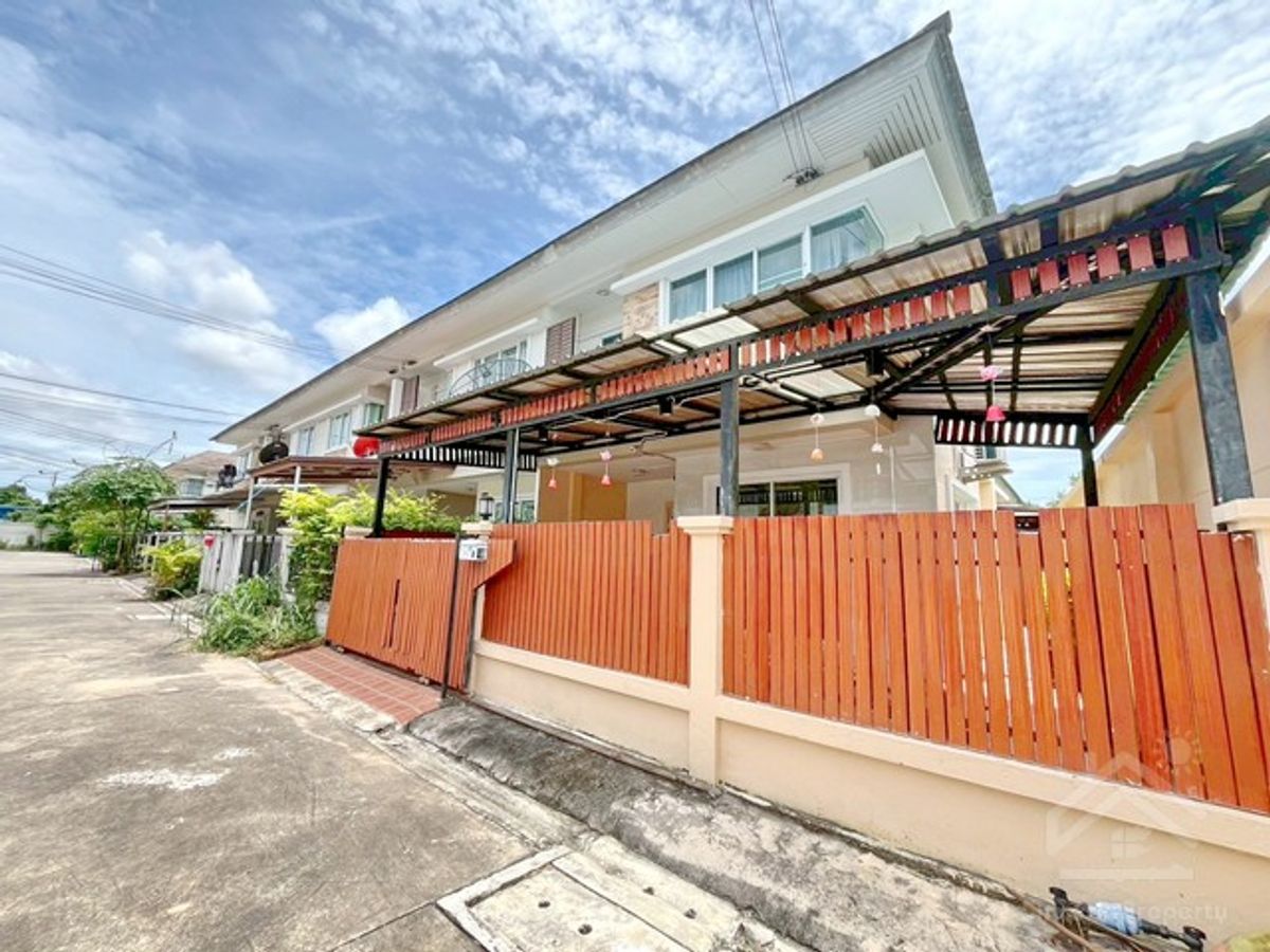 ทาวน์โฮมศรีราชา แหลมฉบัง บ้านบึง : บ้านให้เช่า ดิโอโซน หนองขาม สวนเสือ ศรีราชา ชลบุรี เฟอร์นิเจอร์ และเครื่องใช้ไฟฟ้าครบครัน พร้อมเข้าอยู่ (หลังมุม)