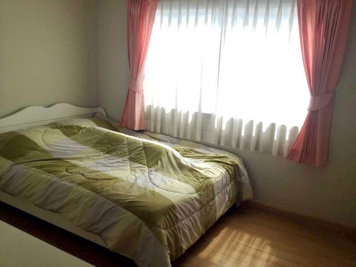 For SaleCondoNawamin, Ramindra : (Code AM1720) Smart Condo Watcharapol, Furniture and Electrical appliances, ready to stay, good location, on the main road near the expressway and BTS Watcharapol Station.