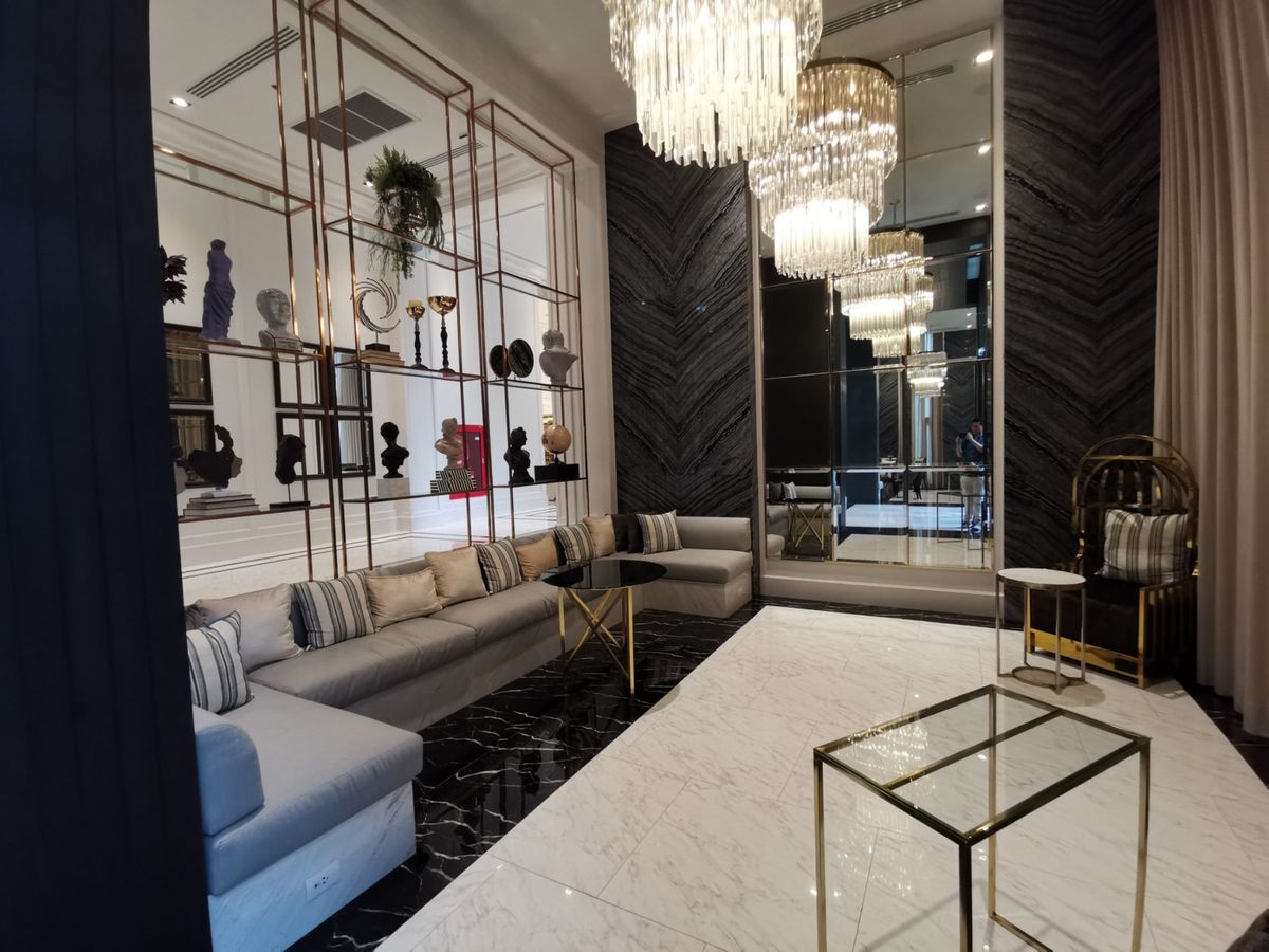 ขายคอนโดวิทยุ ชิดลม หลังสวน : Life One Wireless for sell 35sqm 5.5 MB only hot Price 