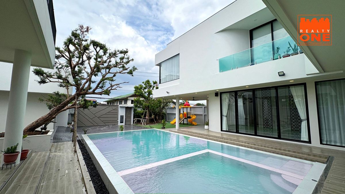 ขายลาดพร้าว101 แฮปปี้แลนด์ : ขายบ้านหรูหลังใหญ่ สร้างใหม่ พร้อมสระว่ายน้ำ 220 ตารางวา ลาดพร้าว 101 แยก 42