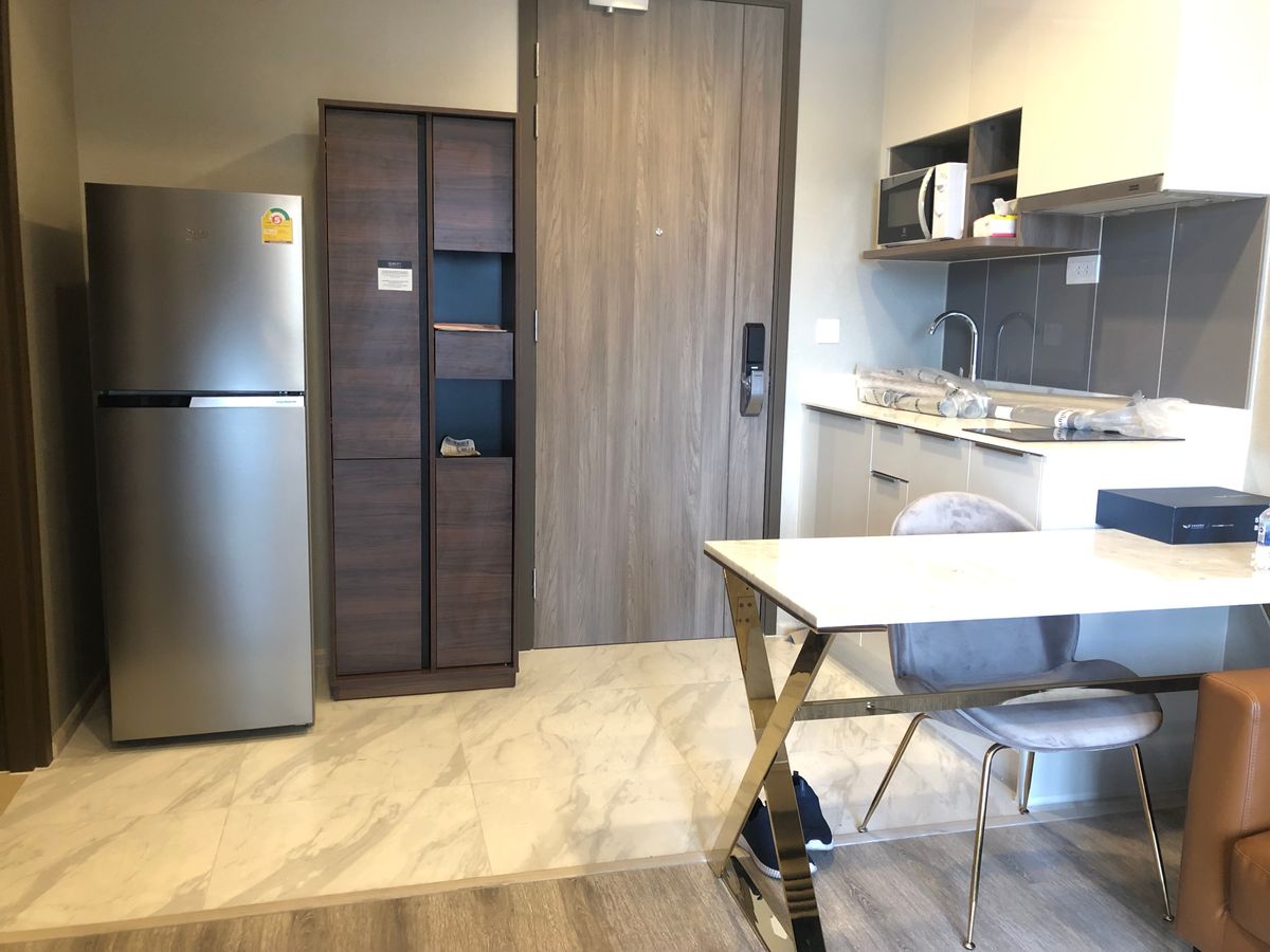 For RentCondoRama9, Petchburi, RCA : For Rent Condo Ideo Mobi Asoke fully furnished (S03-0389)