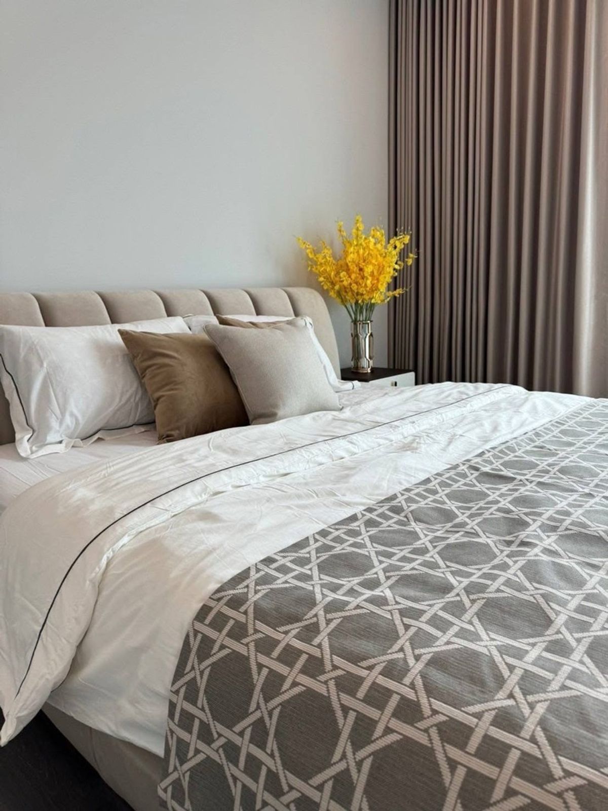 HousePattanakan, Srinakarin : For rent /selling luxury houses, Setthasiri, Krungthep Kreetha 2 #Beautiful house, complete function, ready to live, potential location, peaceful atmosphere near the expressway and Suvarnabhumi Airport.