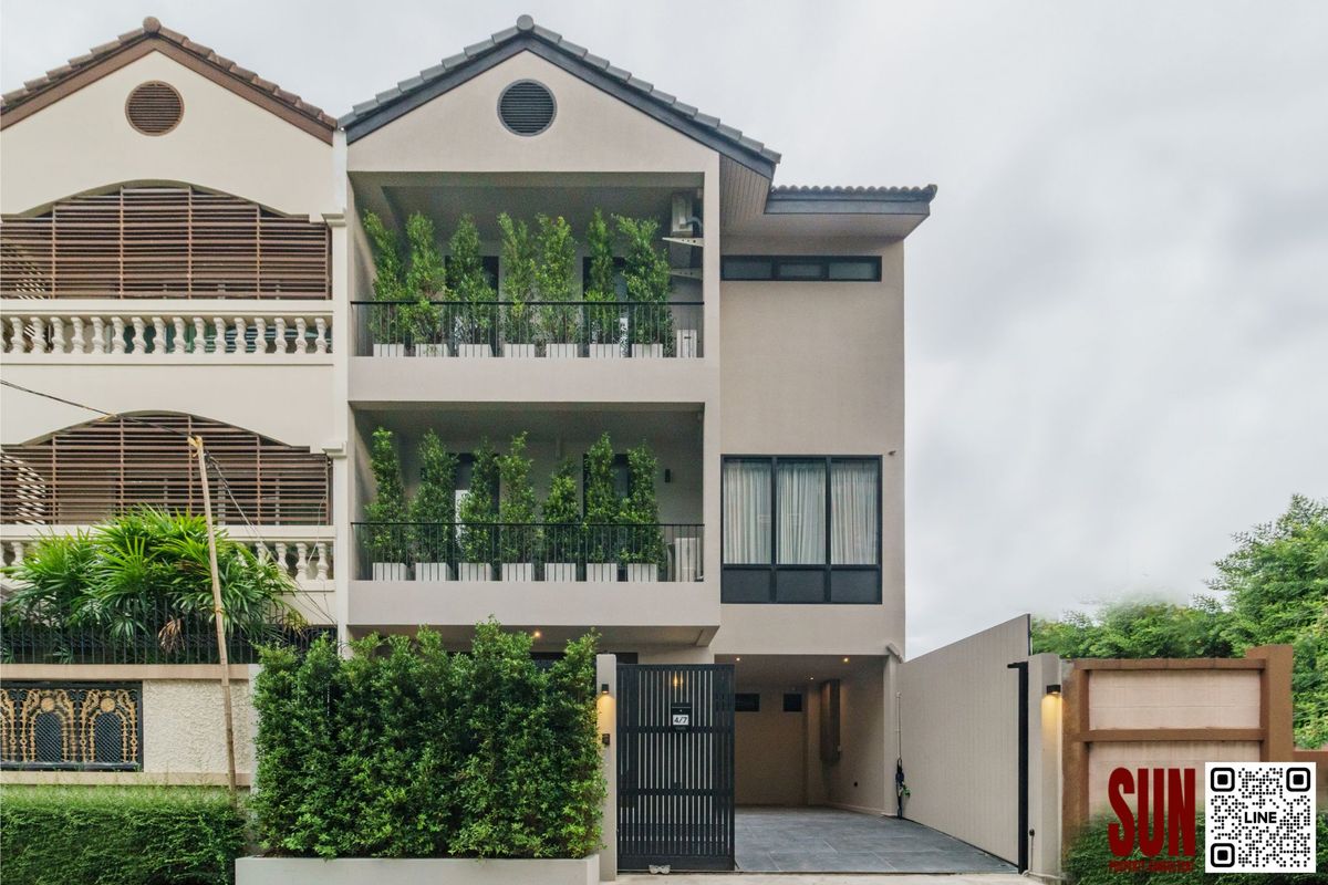For SaleTownhomeSukhumvit, Asoke, Thonglor : Townhouse BTS Phra Khanong Soi Pridi Phanom Yong 26 Sukhumvit 71 