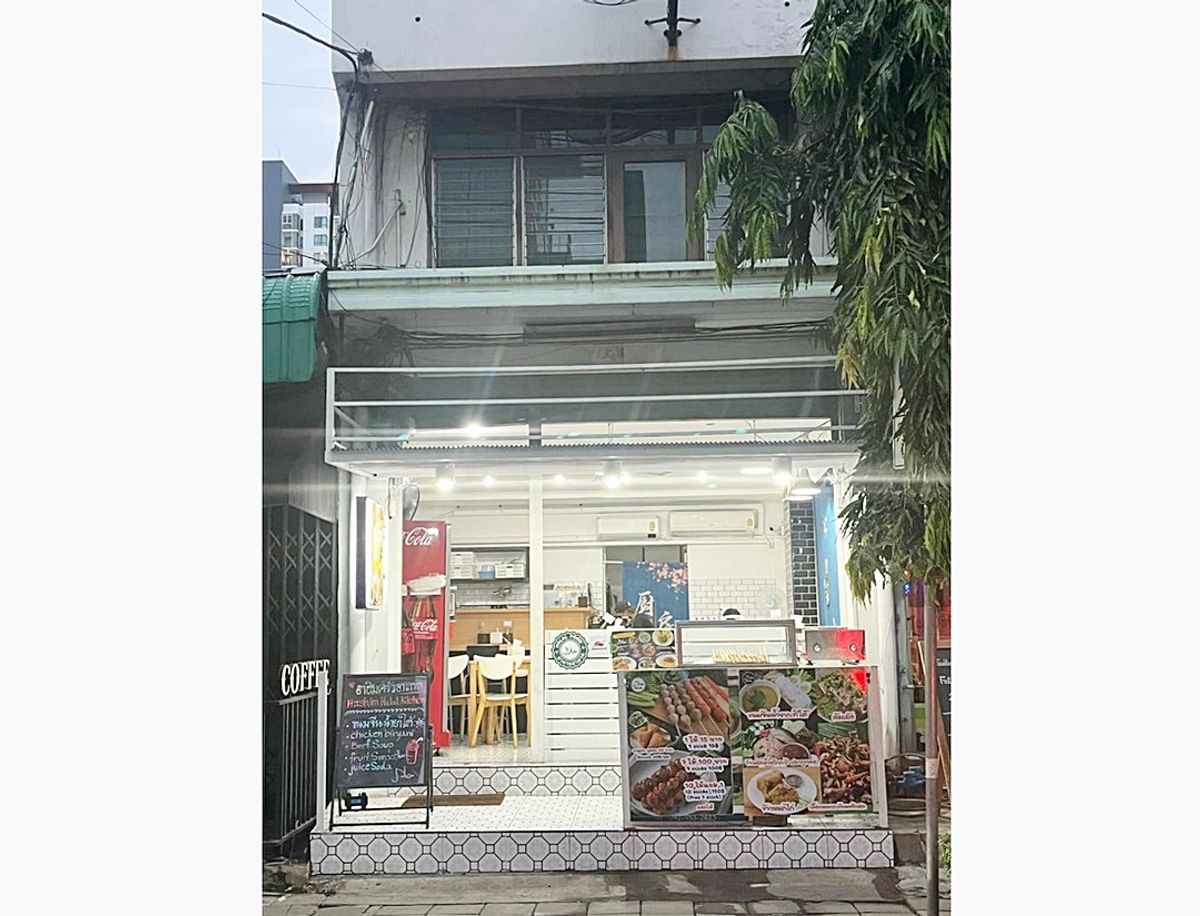 เซ้งร้านค้า/ตลาดนัดอ่อนนุช อุดมสุข : สอบถามโทร : 093-630-6148 เซ้งกิจการร้านอาหาร ต้นซอยสุขุมวิท 64 อยู่ตรงข้าม โรงเรียนนานาชาติแองโกลสิงคโปร์ บางจาก พระโขนง ใกล้ BTS ปุณณวิถี ทำเลดีเยี่ยม