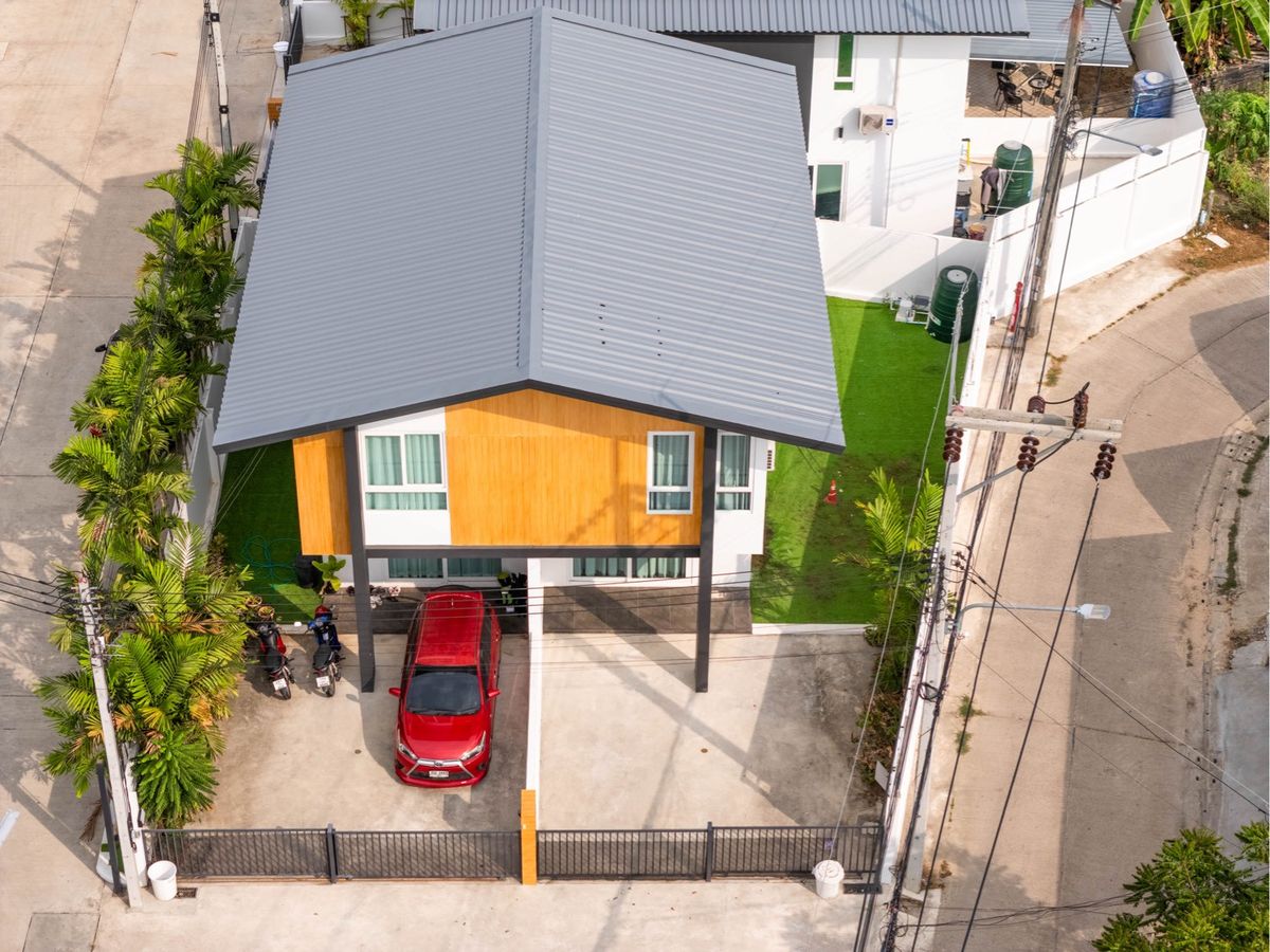 ให้เช่าบ้านภูเก็ต : ให้เช่า Modern Townhome Smileville X2