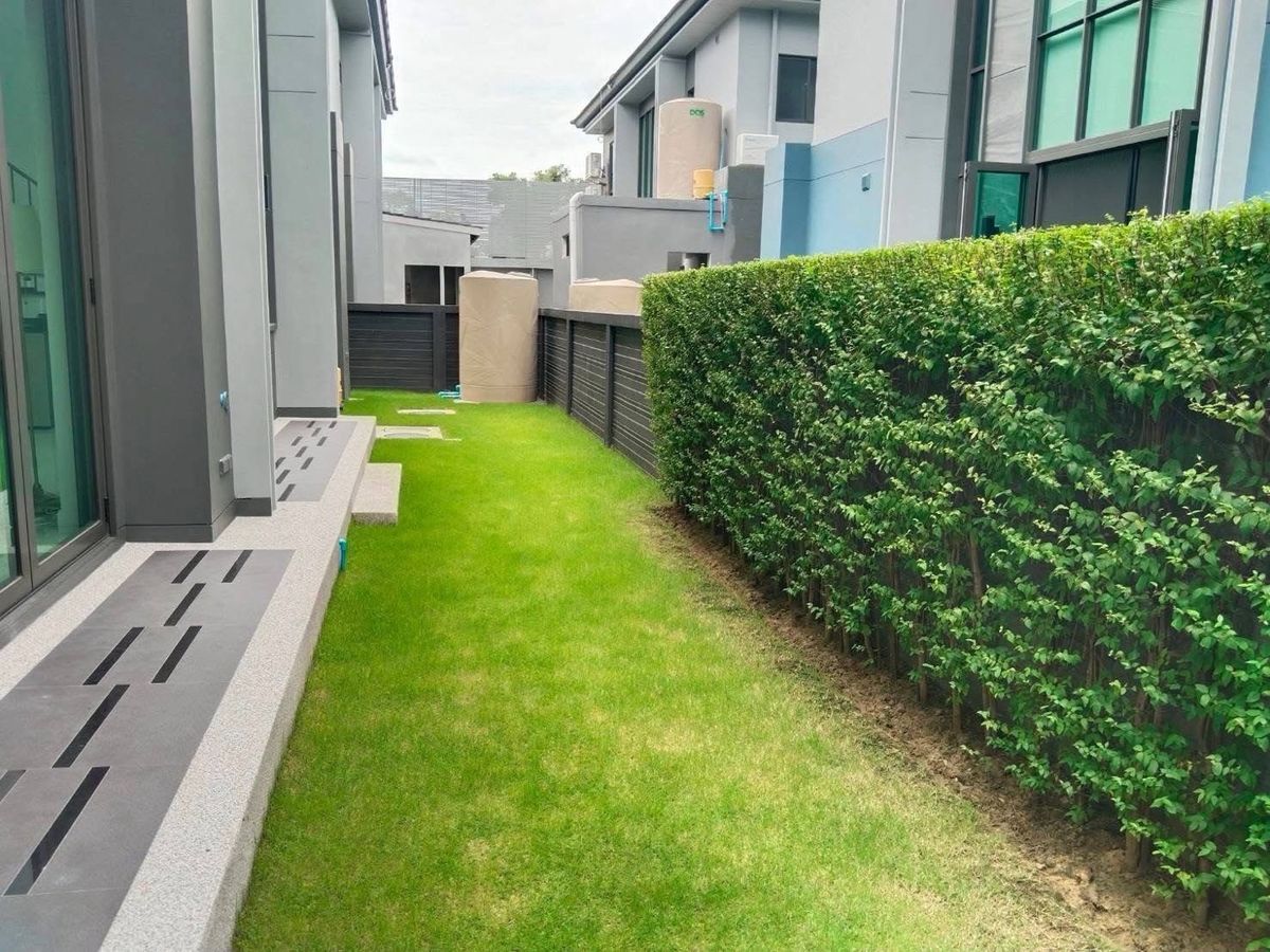 HousePattanakan, Srinakarin : For rent /selling luxury houses, Setthasiri, Krungthep Kreetha 2 #Beautiful house, complete function, ready to live, potential location, peaceful atmosphere near the expressway and Suvarnabhumi Airport.