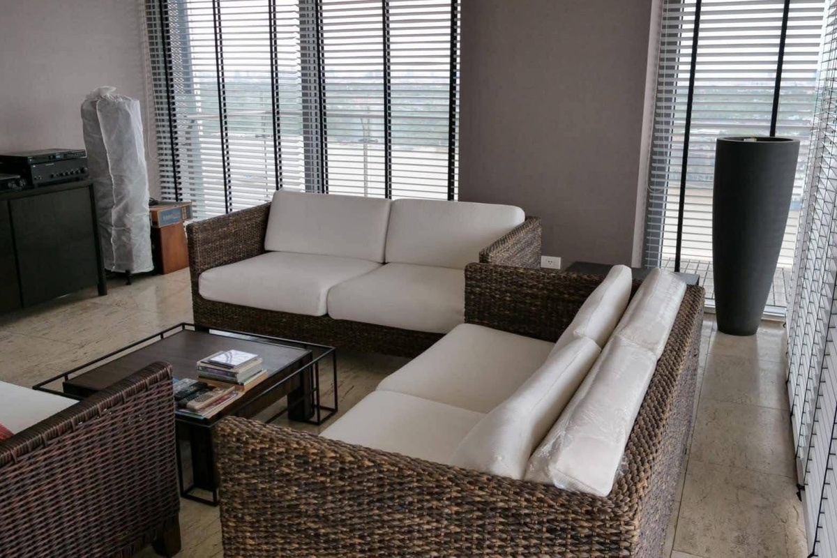 For RentCondoRama3 (Riverside),Satupadit : ★ Stunning Panoramic Chao Phraya Views ★ Floor 15 ++ Usable space 220.00 sq.m. | 3 bedrooms, 3 bathrooms | Near Central Rama 3 7 minutes, Terminal 21 Rama 3 16 minutes