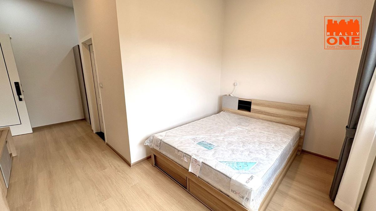 ขายลาดพร้าว101 แฮปปี้แลนด์ : ขายบ้านหรูหลังใหญ่ สร้างใหม่ พร้อมสระว่ายน้ำ 220 ตารางวา ลาดพร้าว 101 แยก 42