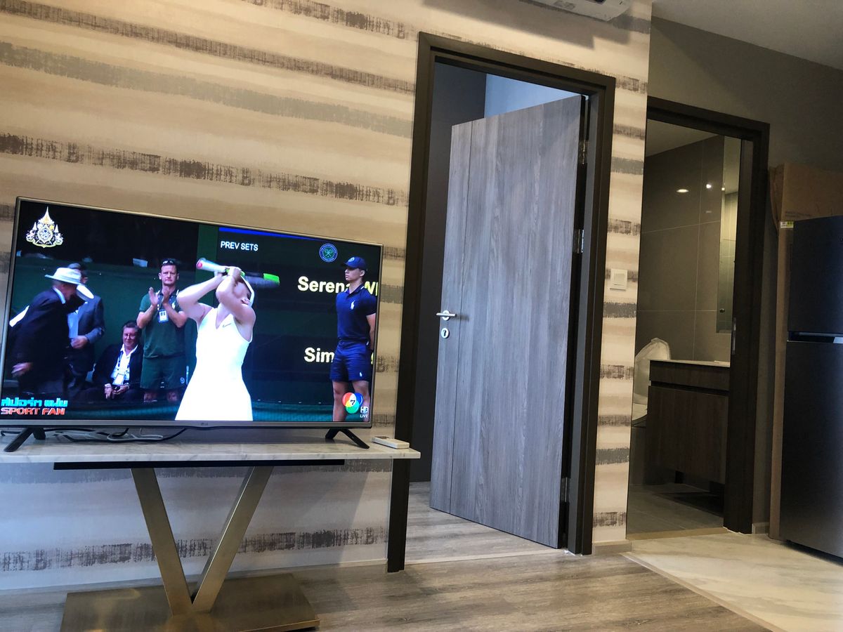 For RentCondoRama9, Petchburi, RCA : For Rent Condo Ideo Mobi Asoke fully furnished (S03-0389)