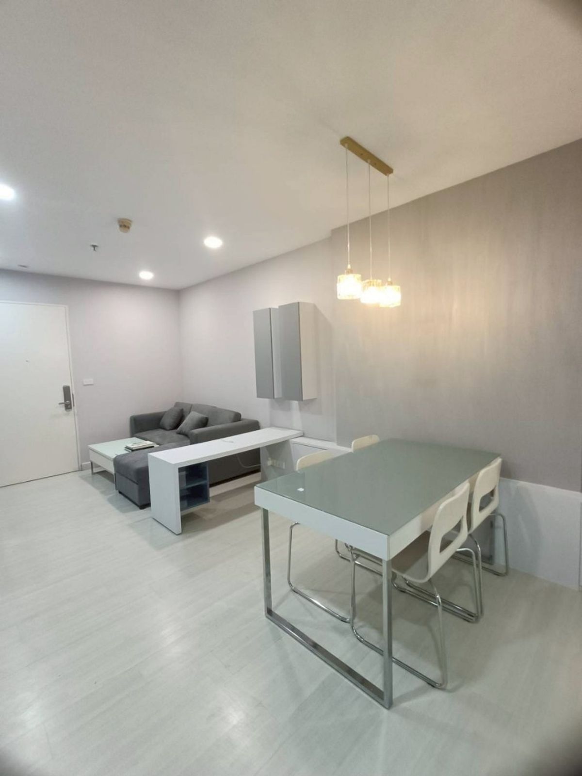 ขายคอนโดลาดพร้าว เซ็นทรัลลาดพร้าว : The room ratchada ladprao for sell 4,270,000 Mb  2bed room 61 sqm Call 0656511459
