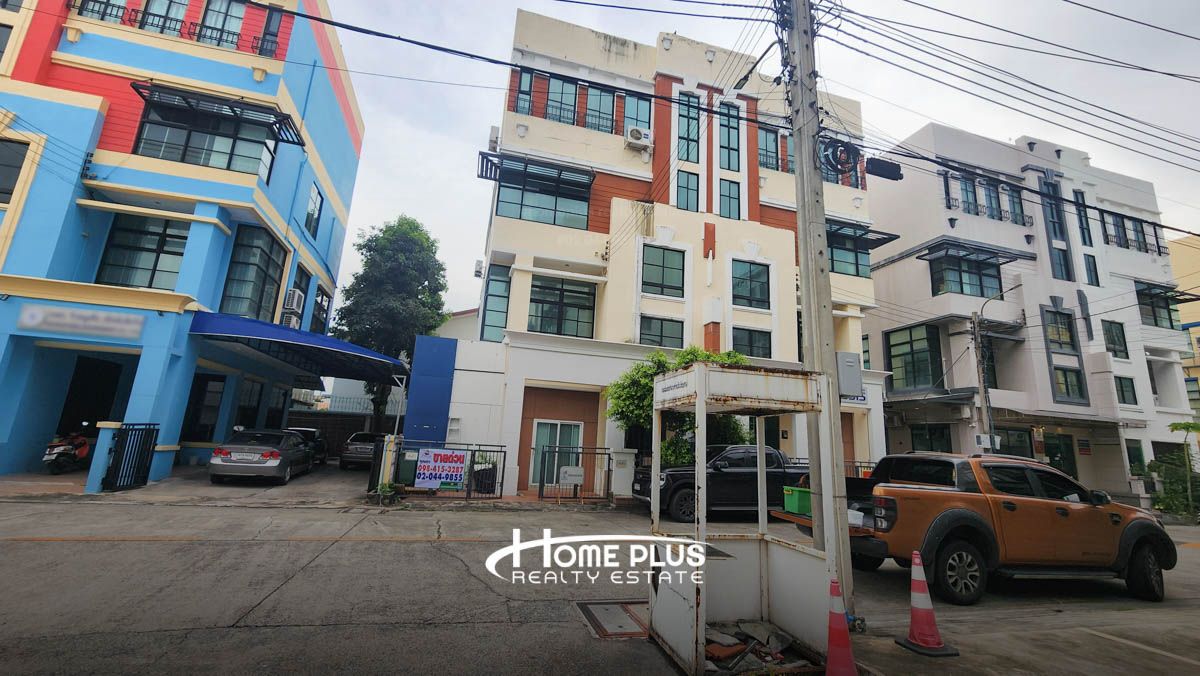 ขายโฮมออฟฟิศโชคชัย4 ลาดพร้าว71 : หลังมุม โครงการบ้านกลางกรุง ออฟฟิศ พาร์ค ซอยลาดพร้าว71 (Office Park) 