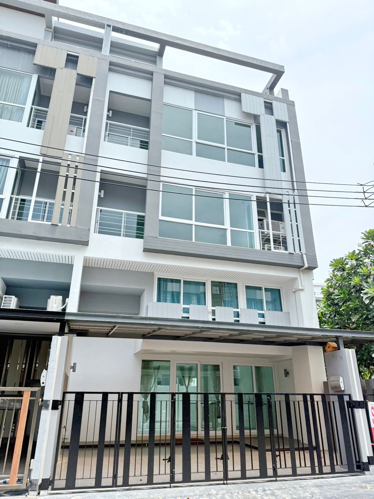 ให้เช่าทาวน์โฮมโชคชัย4 ลาดพร้าว71 : HK0381♛ให้เช่า ทาวน์โฮม 3 ห้องนอน⚝ภาษาไทย♜BTS/MRT-∞099-5919653,065-9423251▚Line@sureresidence