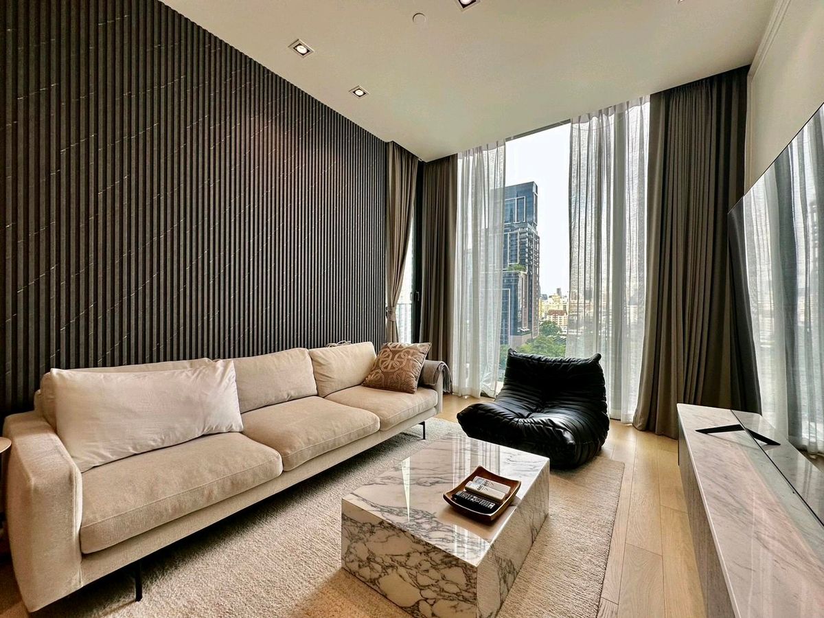 คอนโดวิทยุ ชิดลม หลังสวน : คอนโด 2 ห้องนอน 28 ชิดลม ขาย/ให้เช่า ตกแต่งสวย หรูหรา