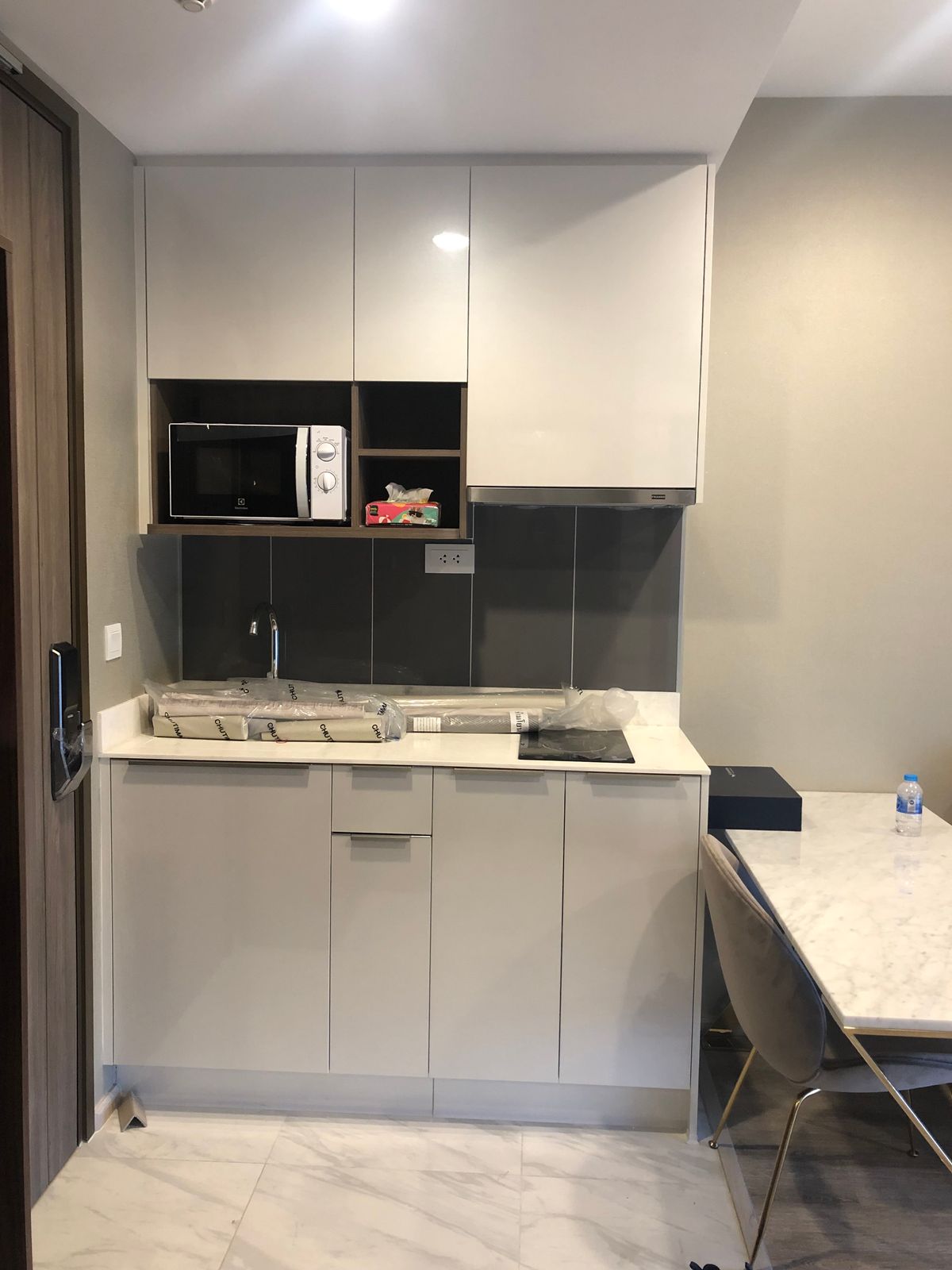 For RentCondoRama9, Petchburi, RCA : For Rent Condo Ideo Mobi Asoke fully furnished (S03-0389)