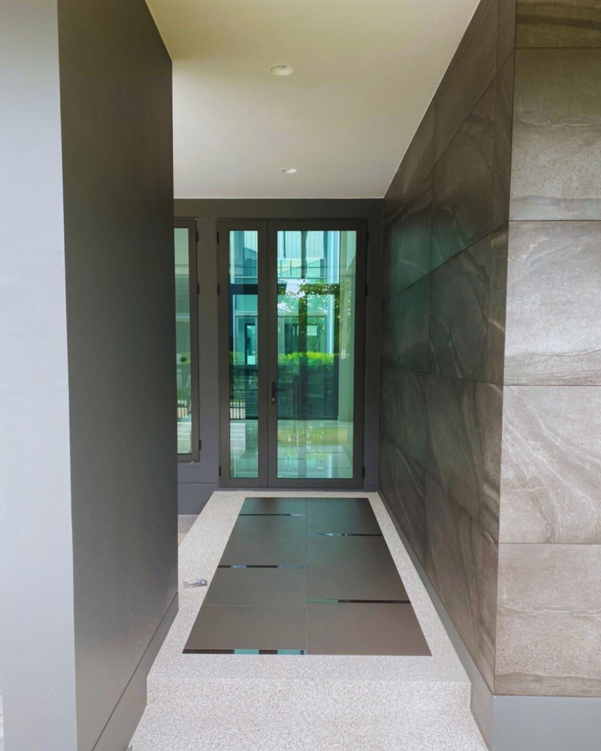 HousePattanakan, Srinakarin : For Sale / Rent Fully furnished luxury detached house with premium finishes – move-in ready!