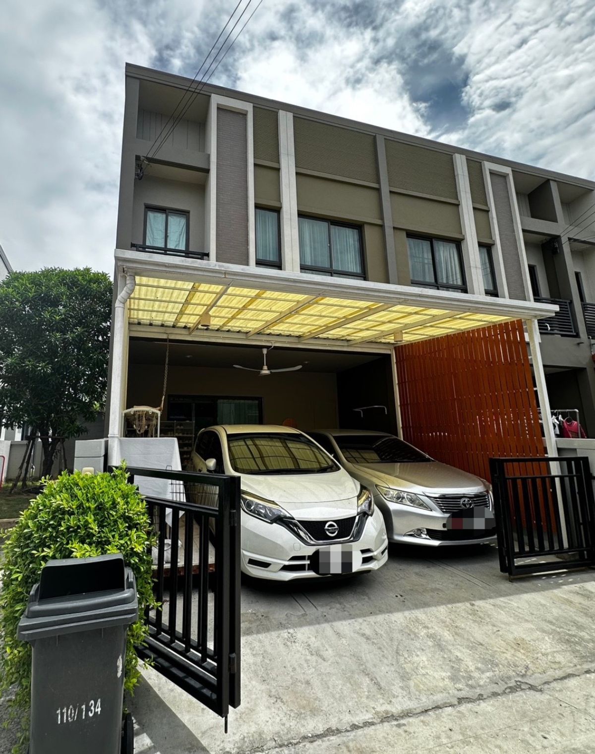 ให้เช่าทาวน์โฮมปทุมธานี รังสิต ธรรมศาสตร์ : Owner post บ้านเช่า บางกะดี วีคอมพาวด์ ติวานนท์-รังสิต หลังริม