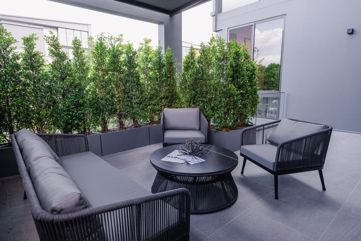 For RentHousePattanakan, Srinakarin : Luxury 3-Storey Corner Detached House with Private Lift at Vive Krungthep Kreetha Near Wellington College
