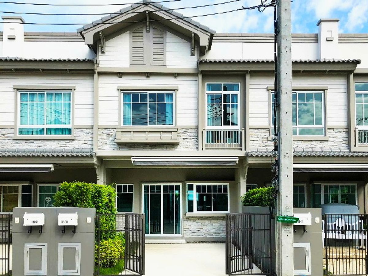 ขายทาวน์โฮมบางนา แบริ่ง ลาซาล : เมกาบางนา1.4กม. 2นอน หมู่บ้านอินดี้3 บางนา กม.7 ซ.เมืองแก้ว MRT ศรีลาซาล ขาย ทาวน์เฮาส์ 2ชั้น 145ตร.ม.18ตร.วา. 3น้ำ เครื่องใช้ไฟฟ้าครบ