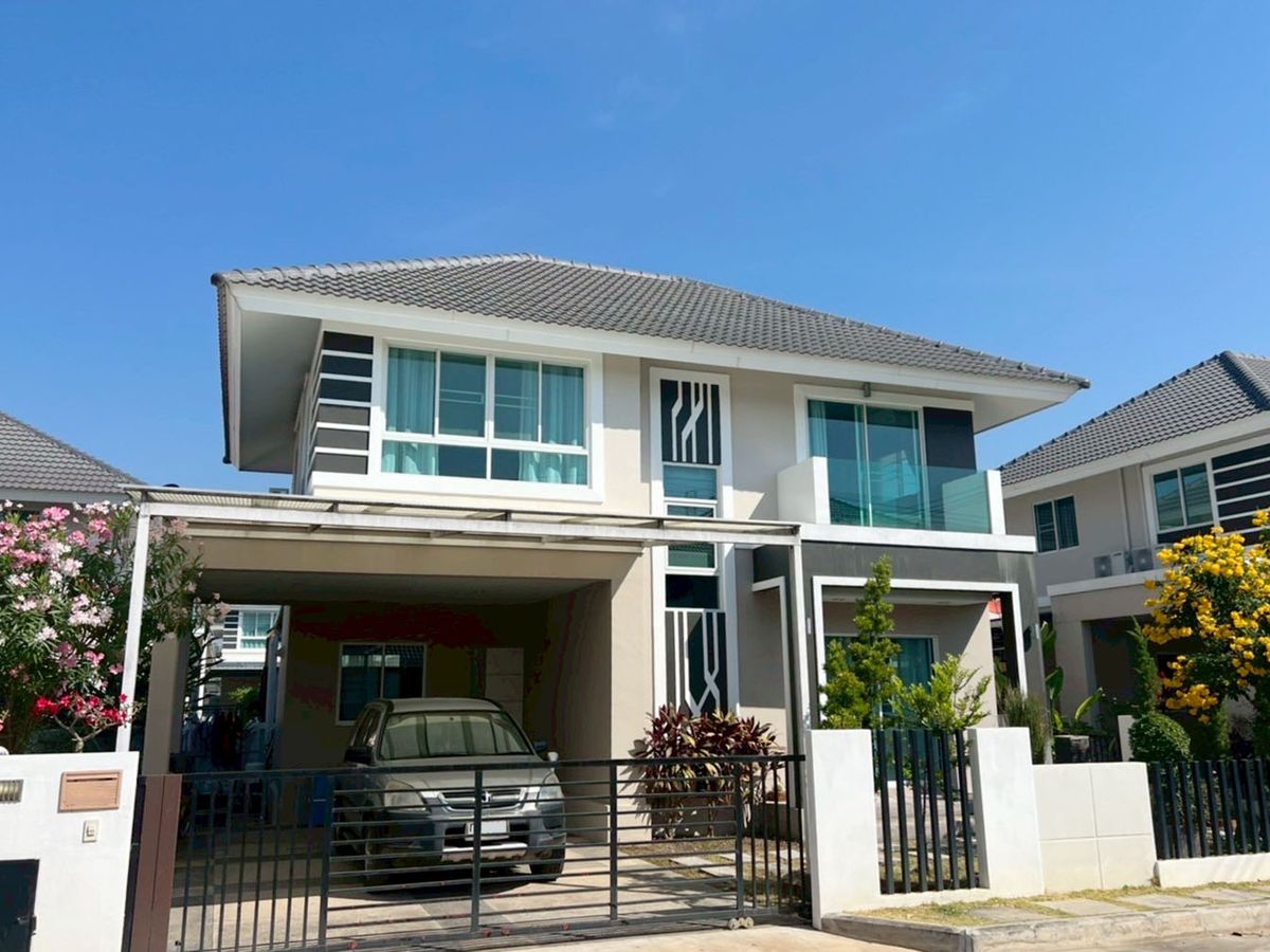 For RentHouseChiang Mai : House in the project Rent 25,000 baht per month. Near Luck Plaza, only 5 minutes. No.5H562