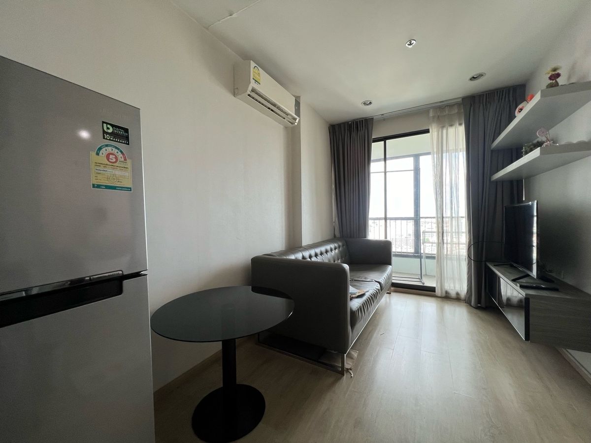 ให้เช่าคอนโดท่าพระ ตลาดพลู วุฒากาศ : Ideo Sathorn Thapra room for Rent
ขนาด 31 ตรม 1 bedroom
ราคา 12,000 วิวสวยไม่บล็อค
สนใจนัดเข้าชม 0614162636 