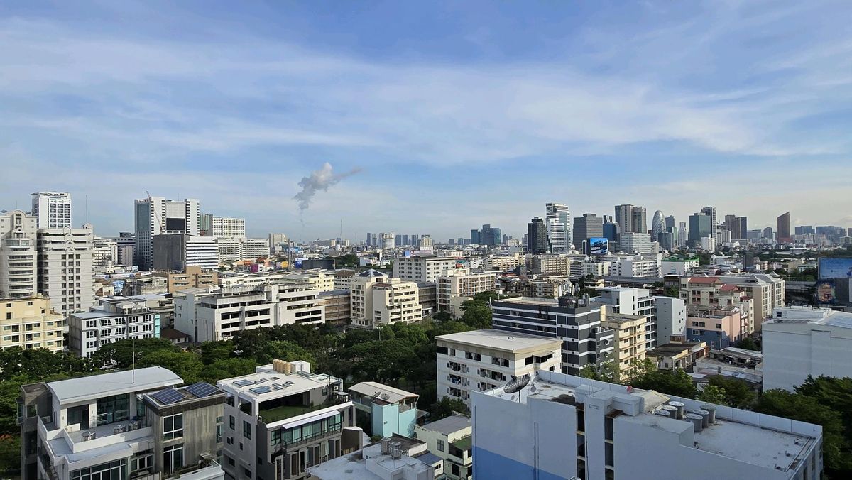 ให้เช่าคอนโดราชเทวี พญาไท : คอนโดกว้างขวาง 1 นอน 2 น้ำ 48 ตรม. ปรับปรุงหลังแผ่นดินใหม่กิ๊ก วิวสวนสันติภาพ เดินทางสะดวก ชีวิตสบาย ย่านรางน้ำ-อนุสาวรีย์