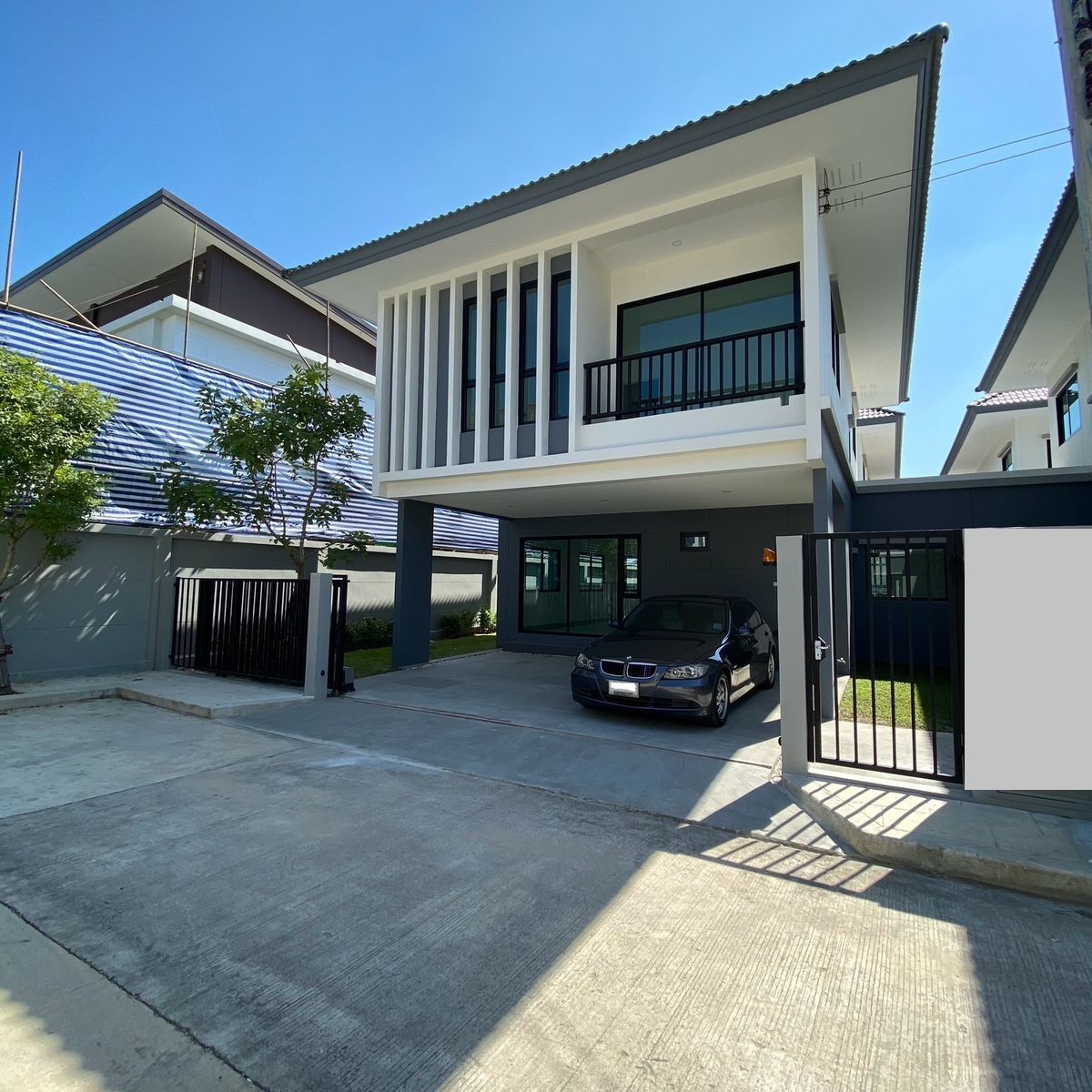 ขายบ้านสมุทรปราการ สำโรง : หลังมุม 42ตรว 3นอน3น้ำ บ้านแฝด 2 ชั้น เทียรา วงแหวน เทพารักษ์ 