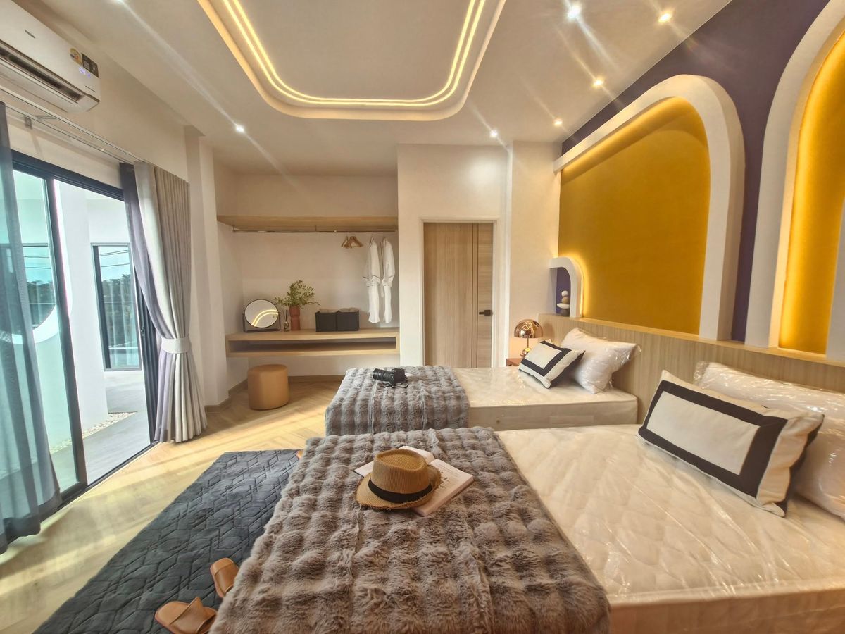 ขายพัทยา บางแสน ชลบุรี สัตหีบ : 🎉🏡 มายรูมพูลวิลล่า พัทยา สไตล์โมเดิร์น Luxury พร้อมสระว่ายน้ำส่วนตัว! ฟังก์ชัน 5 ห้องนอน! 💦